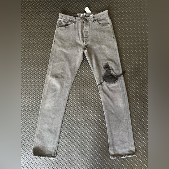 New Mens Levis Jeans Re/done Mens Jeans Gray Wash sz 30 with leather patch - Picture 1 of 10